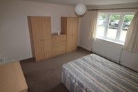 2 bed Apartment - To Let - Photo 5