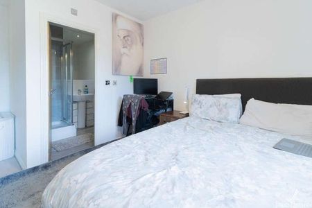 Bloomsbury House, Highfield Road, Edgbaston, B15 - Photo 2