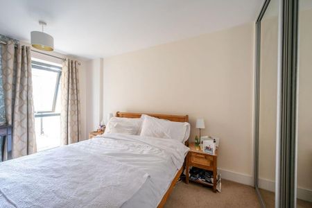 1 bedroom flat to rent - Photo 4