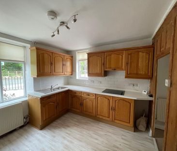 3 bedroom semi-detached house to rent - Photo 6