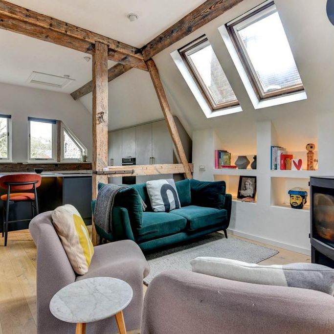 3 bedroom barn conversion to rent - Photo 1