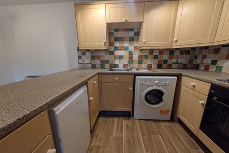 Alderney Street, Lenton, NG7 1HD - Photo 5