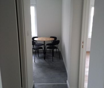 Location Appartement 2 pièces 46m² - Photo 4