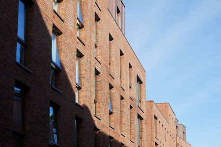 Platinum Studio - Photo 4