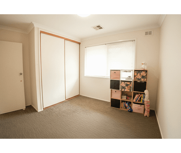 Spacious Family Living in a Quiet & Convenient Location - Photo 4