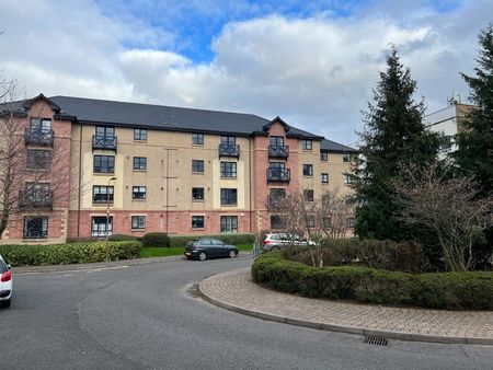 3 Bed Flat, Russell Gardens, EH12 - Photo 3