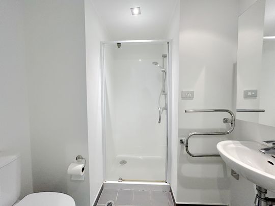 Two Bedrooms in Town - Photo 1