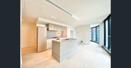 Spacious, light-filled two bedroom - Photo 2