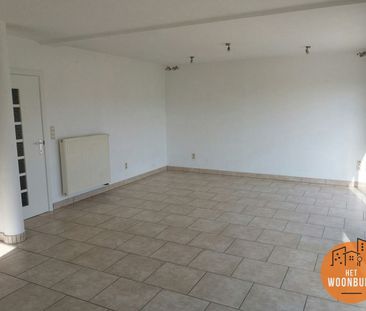 Ruime woning met garage en tuin - Foto 4