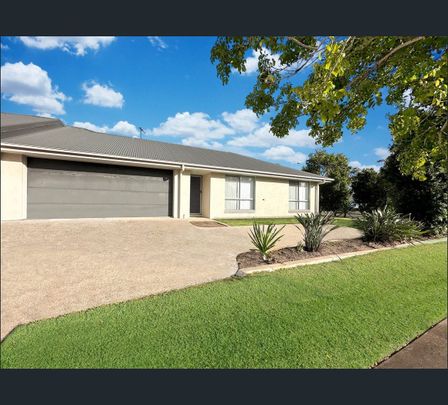 14 Schapers Road, Glenella, Qld 4740 - Photo 1