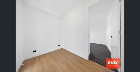 Modern, Stylish & Feature-Packed Living in Prime Narre Warren Location - Photo 2