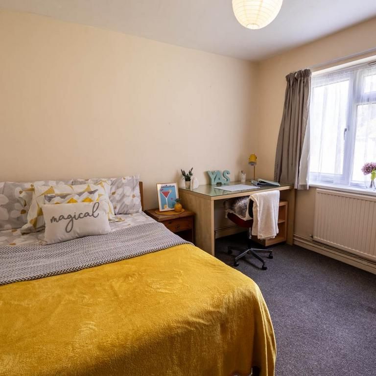 2 bedroom house to rent - Photo 1