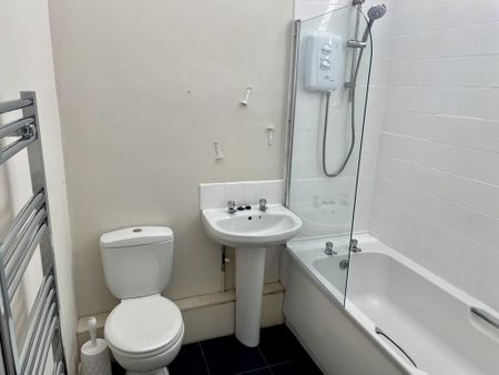 2 bedroom apartment to rent - Photo 5