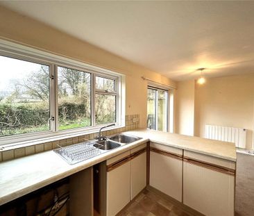 3 bedroom end of terrace house to rent - Photo 3