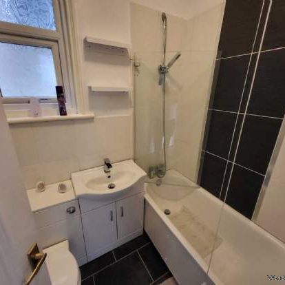 2 bedroom property to rent in Luton - Photo 4