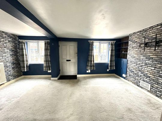 3 bedroom end of terrace house to rent - Photo 1