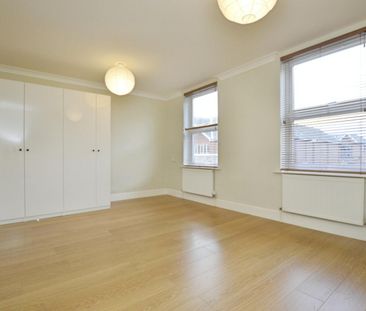 1 bedroom Flat To Let - Photo 3
