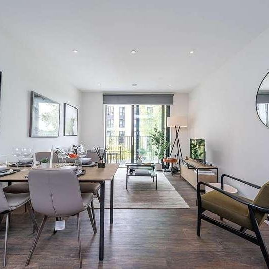 Lyons Dock House, Greenford, Greenford, UB6 - Photo 1