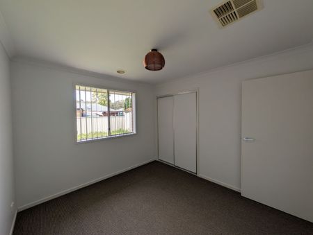 16 Murray Way - Photo 5