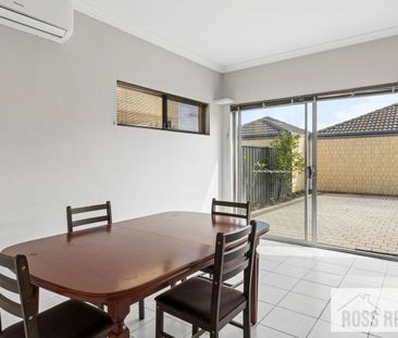 MODERN 3-BEDROOM HOME WITH EASY-CARE LIVING - Photo 3