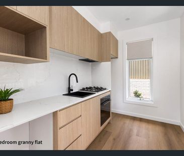 Brand new architect-designed Granny Flat - Photo 3