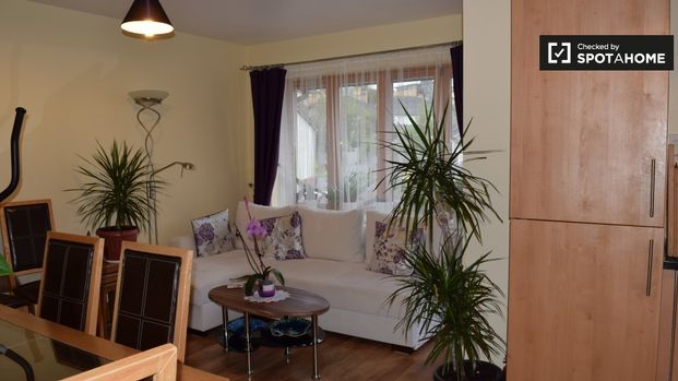 Inviting room in 2-bedroom apartment in Sandyford, Dublin - Photo 1