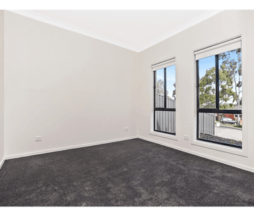 Stylish 3 bedroom family home with 6kw solar system - Photo 6