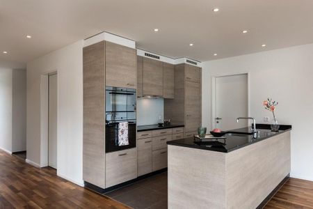 Moderne, zentral und ruhig gelegene Wohnung - greifen Sie zu! - Foto 2