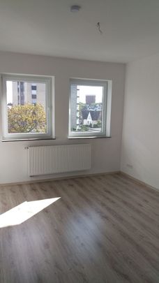 +++ Moderne Top Etagenwohnung +++ - Photo 1