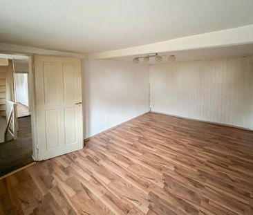 Solides, unterkellertes Einfamilienhaus mit optionalem Stellplatz z... - Photo 3