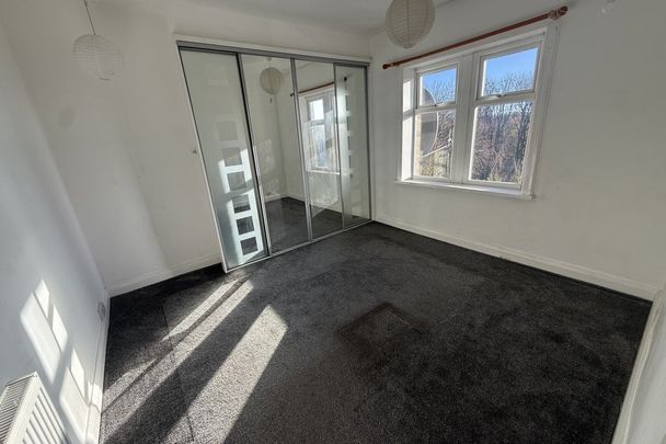 Scale Hill - Photo 1