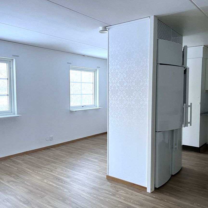 2 rok, Järvstigen 7, 2026-02-01 - Foto 1