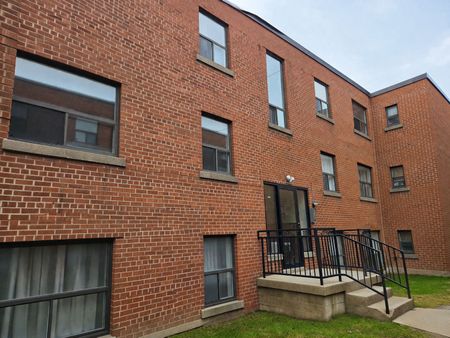For Lease - 1000 O'Connor Drive Unit# 102, Toronto, Ontario - Photo 3
