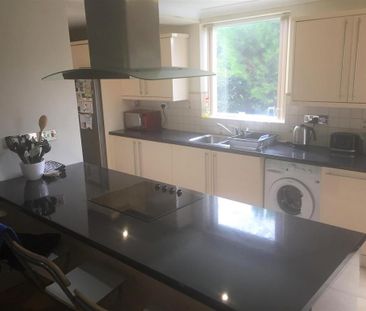 5 bedroom house share to rent - Photo 1