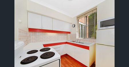 Spacious Apartment in peaceful bush setting - Photo 4