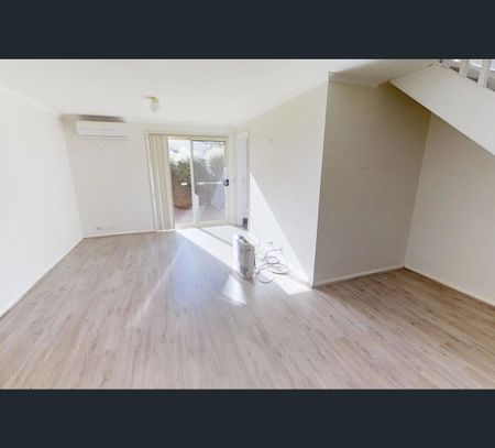 4/6 Mowatt Street, Queanbeyan East, NSW 2620 - Photo 3