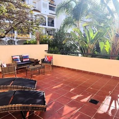 Alquiler de piso en Calle San Joaquín - Photo 1