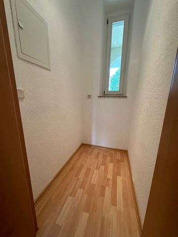 Moderner Grundriss + Laminat + Balkon u.v.m. !!! - Foto 2