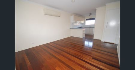 2/17 Sidney Street, Nundah, Qld 4012 - Photo 3