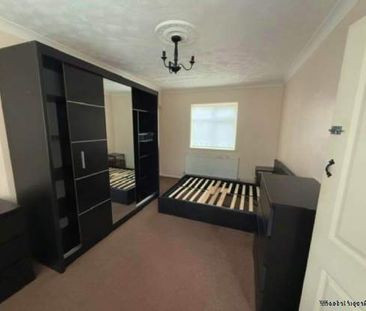 2 bedroom property to rent in Romford - Photo 1