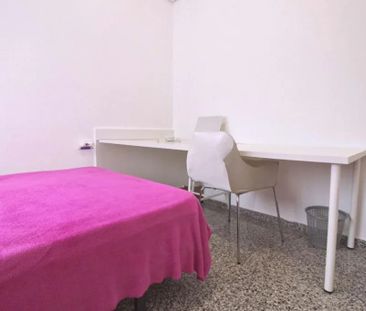 Carrer del Doctor Vicente Pallarés, Valencia, Valencian Community 4... - Photo 1