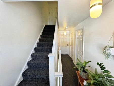 3 bedroom terraced house to rent - Photo 2