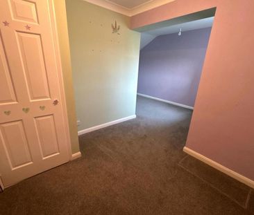 4 bedroom detached house to rent - Photo 4