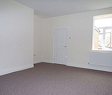 3 bed terrace to rent in DH9 - Photo 1