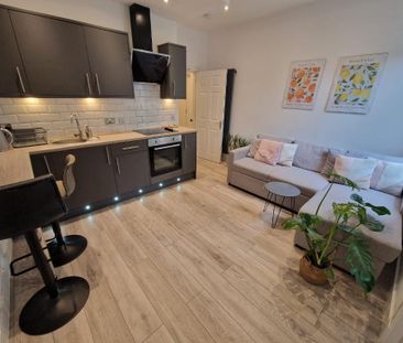 2 bedroom flat to rent - Photo 3