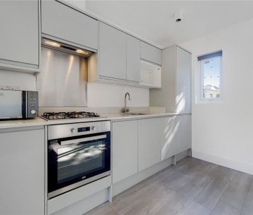 4 bedroom house to rent - Photo 1