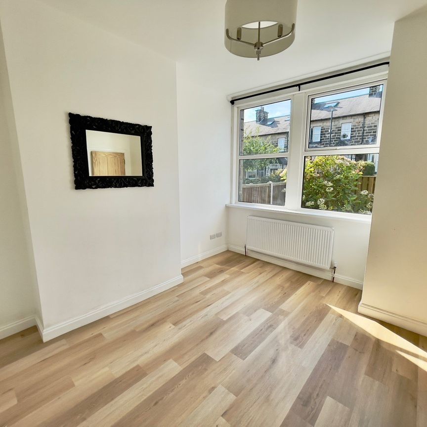 4 bedroom terraced house to rent - Photo 1