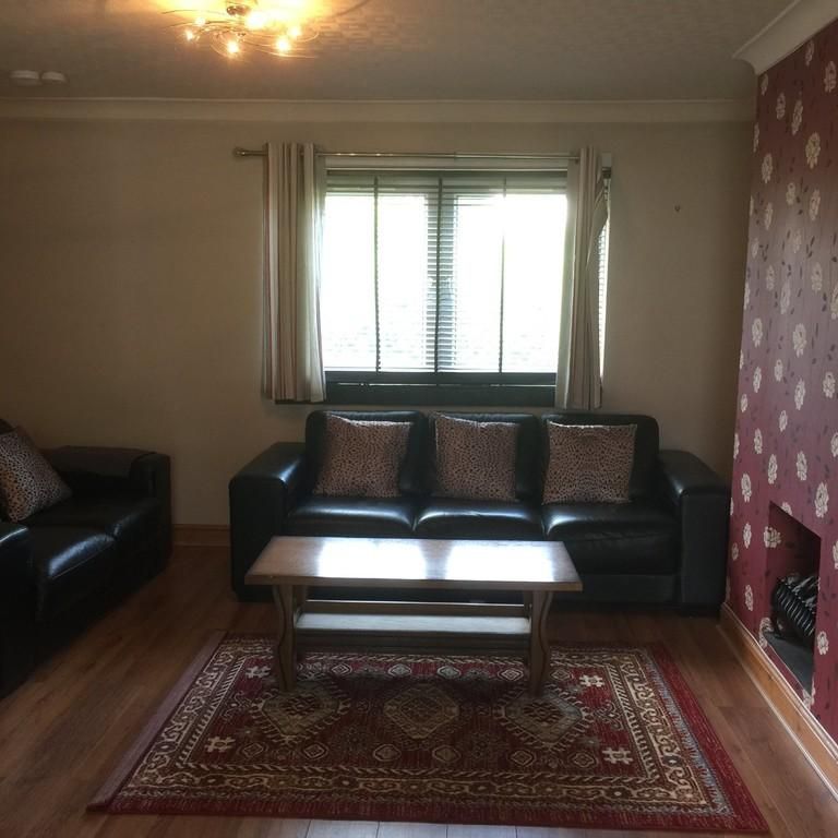 1 bedroom property with land to rent - Photo 1