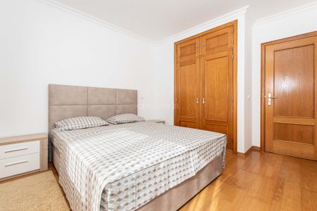 🏡 Apartamento T3 Mobilado para Arrendamento – Ribeirada, Odivelas - Photo 3