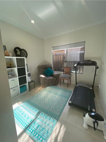 14 Whimbrel Crescent, Coodanup WA 6210 - House For Rent | Domain - Photo 2